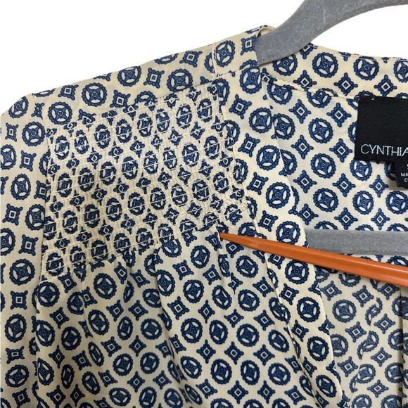Cynthia Rowley Shirred Design Blouse Business Casual Half Sleeve Blue Symbols - Picture 3 of 6